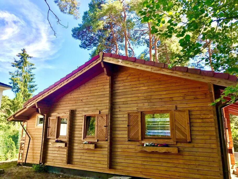 Königs Wusterhausen Haus Clemens - Gemuetliches Holzhaus Mit Grundstueckヴィラ エクステリア 写真