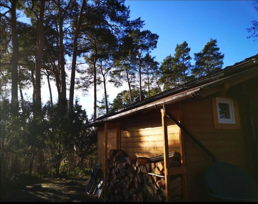 Königs Wusterhausen Haus Clemens - Gemuetliches Holzhaus Mit Grundstueckヴィラ エクステリア 写真